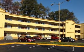 Diamond Inn & Suites